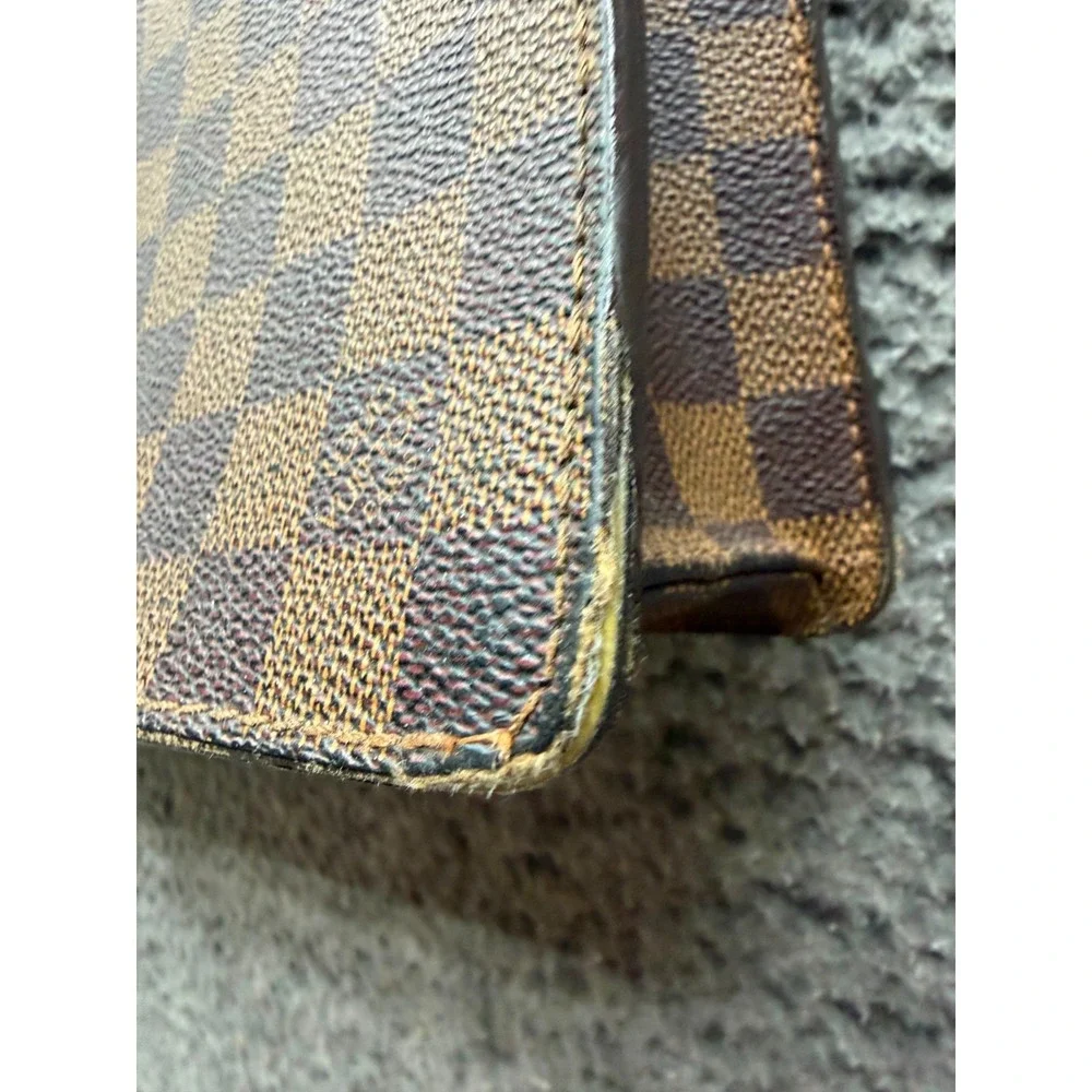 Louis Vuitton pre owned